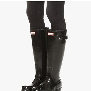 “HUNTER” Wellington Boots black size 7 warn once great condition.